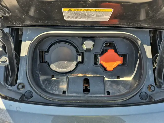 2019 Nissan LEAF - Photo 32