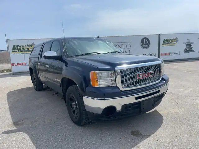 2010 GMC Sierra 1500 - Photo 3