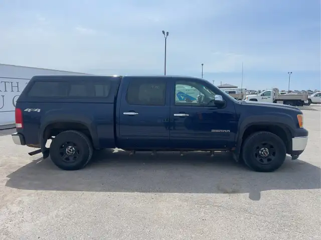 2010 GMC Sierra 1500 - Photo 4