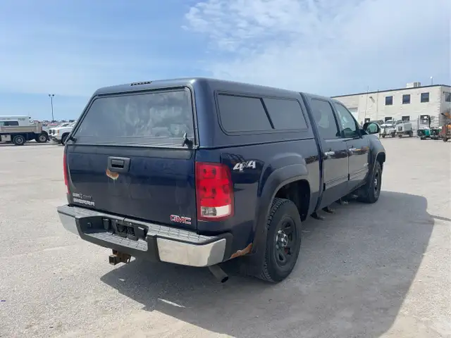 2010 GMC Sierra 1500 - Photo 5