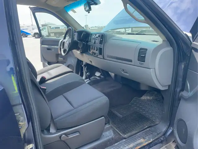 2010 GMC Sierra 1500 - Photo 17