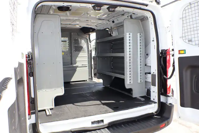 Ford Transit Cargo Van T-150 CARGO 130WB / 4X4 AWD / 1 SEUL PROP - Photo 13