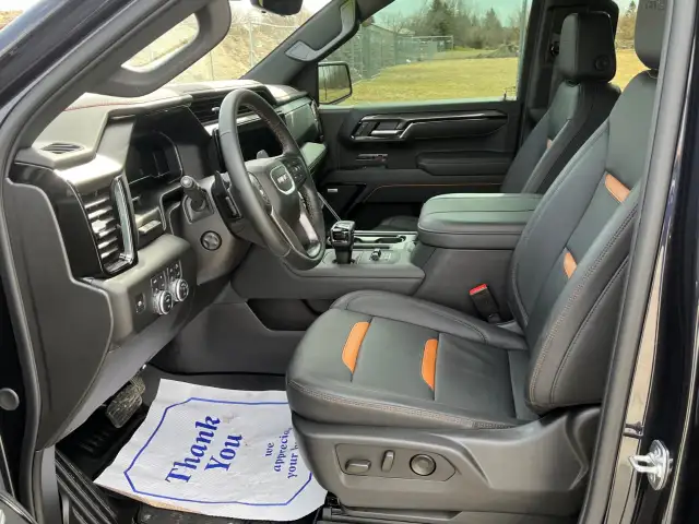2025 GMC Sierra 1500 - Photo 11