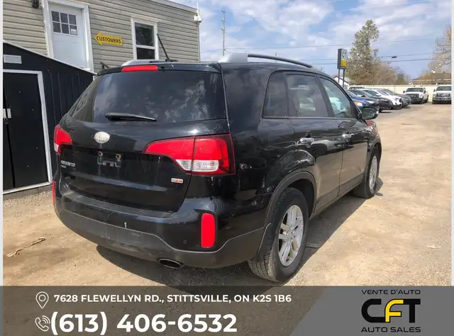 2014 KIA Sorento LX - Photo 4