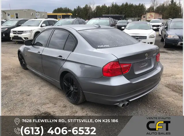 2011 BMW 3-Series 323i - Photo 7