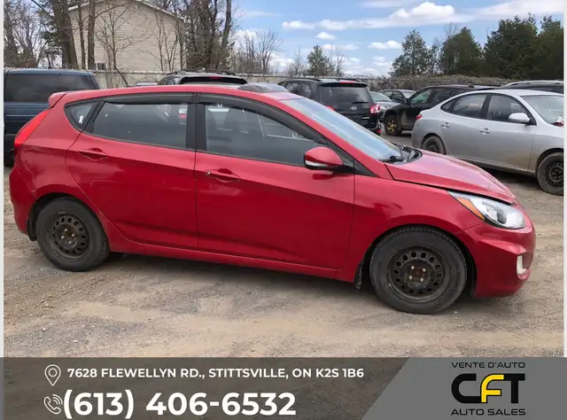 2013 Hyundai Accent SE - Photo 4