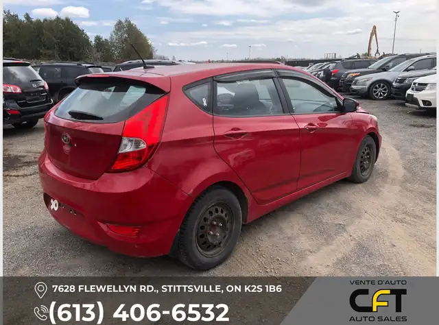 2013 Hyundai Accent SE - Photo 6