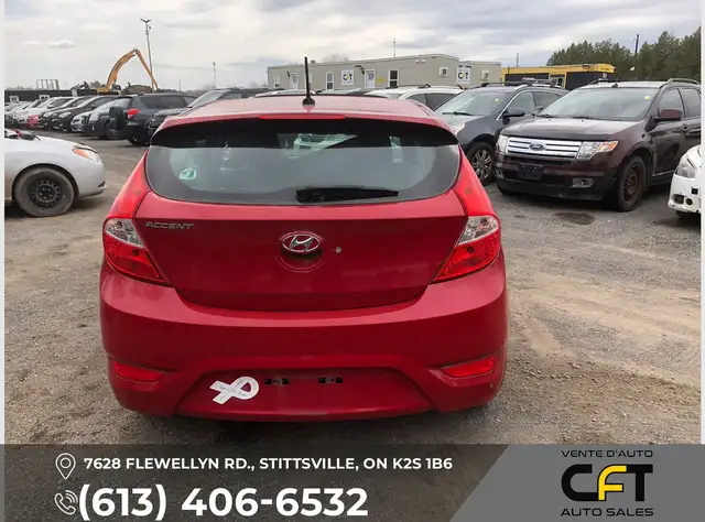 2013 Hyundai Accent SE - Photo 7