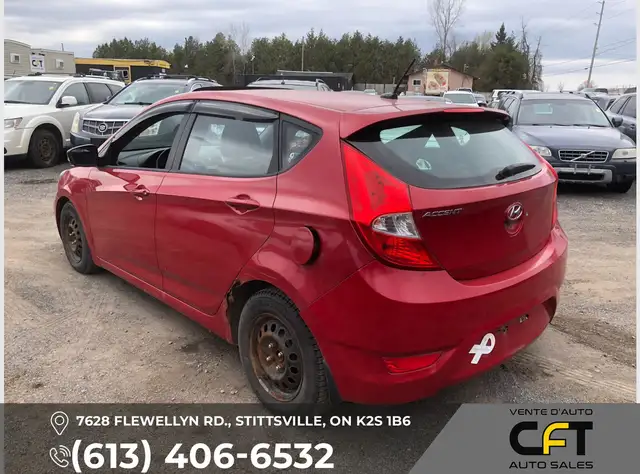 2013 Hyundai Accent SE - Photo 8