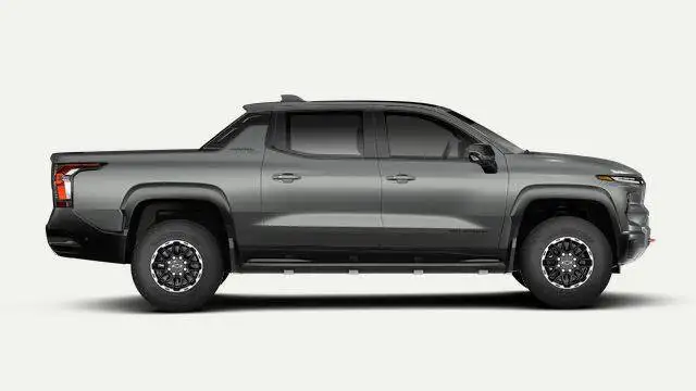 2026 Chevrolet Silverado EV Max Range Trail Boss - Photo 2