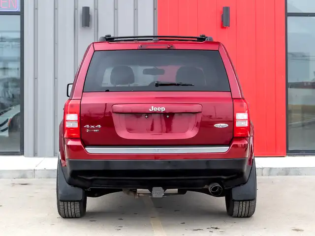 2016 Jeep Patriot High Altitude - One Owner | Remote Start | 4x4 - Photo 7