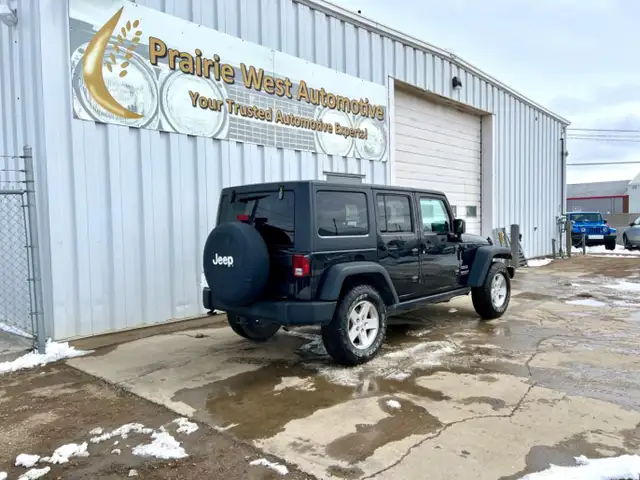 2014 Jeep WRANGLER UNLIMITED Sport - Photo 5