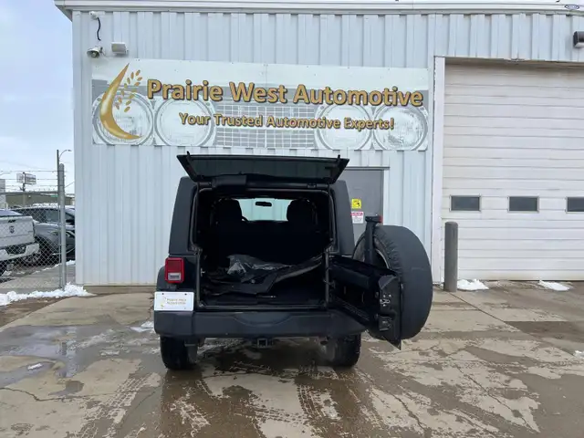 2014 Jeep WRANGLER UNLIMITED Sport - Photo 8