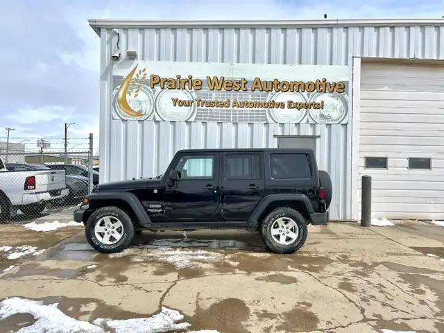 2014 Jeep WRANGLER UNLIMITED Sport - Photo 10