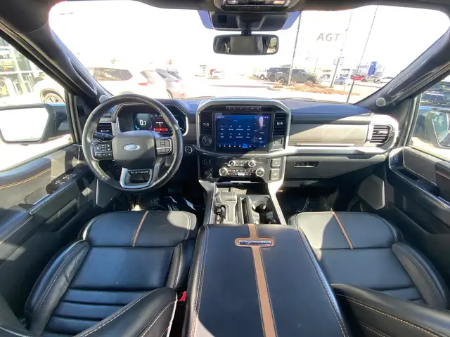 2023 Ford F150 PLATINUM Crew 4x4 FX4 | Heated and Cooled Bucket - Photo 17