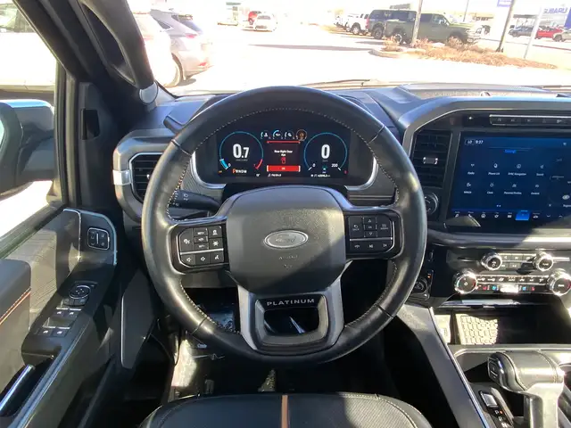 2023 Ford F150 PLATINUM Crew 4x4 FX4 | Heated and Cooled Bucket - Photo 19