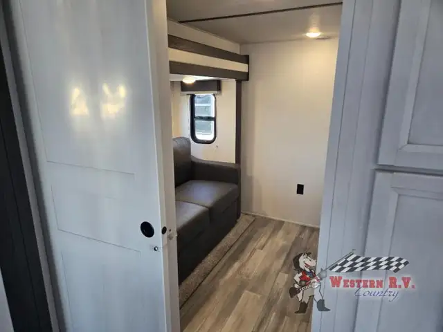 2024 Keystone RV Sprinter Limited 3590LFT - Photo 17