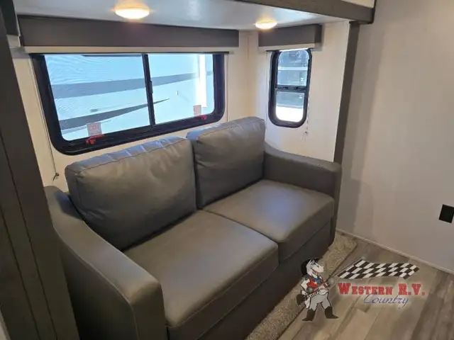 2024 Keystone RV Sprinter Limited 3590LFT - Photo 18