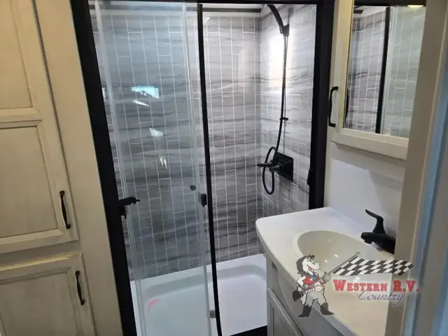 2024 Keystone RV Sprinter Limited 3590LFT - Photo 21