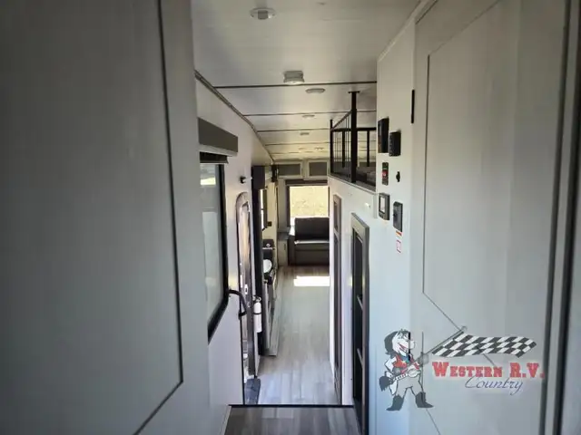 2024 Keystone RV Sprinter Limited 3590LFT - Photo 29