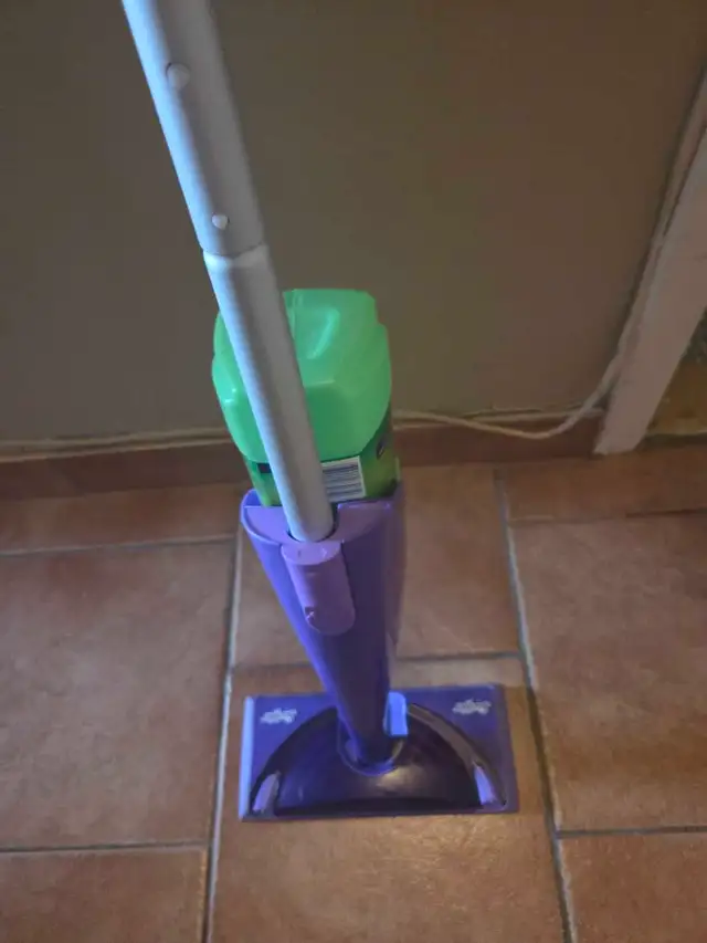 aspirateur bissell et swiffer wetjet fonctionne bien - Photo 3