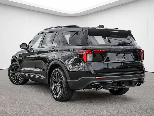 2026 Ford Explorer ST - Photo 5