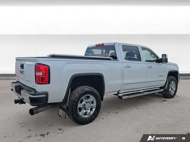 2018 GMC Sierra 2500HD SLT - Photo 5