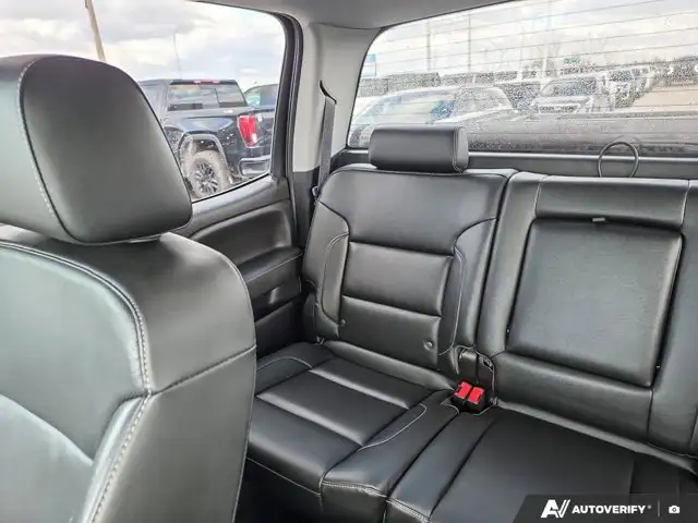 2018 GMC Sierra 2500HD SLT - Photo 12