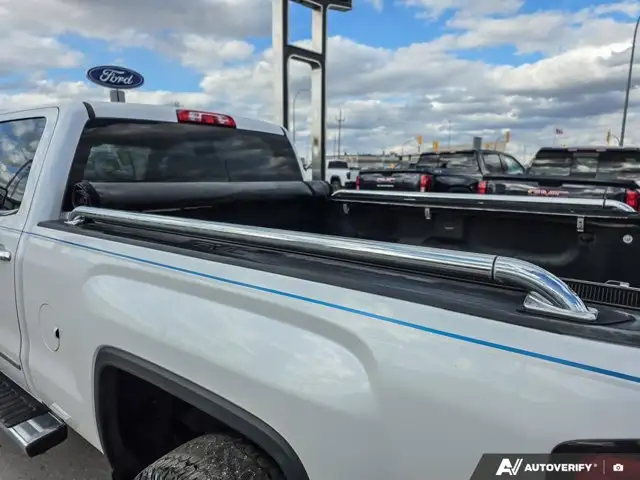 2018 GMC Sierra 2500HD SLT - Photo 19