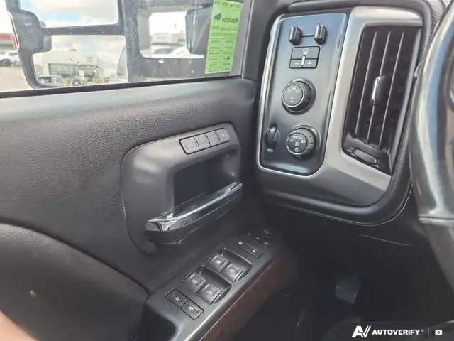 2018 GMC Sierra 2500HD SLT - Photo 22