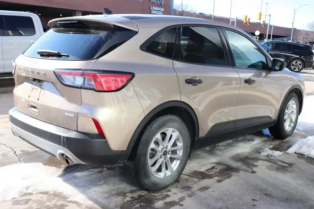 2020 Ford Escape S FWD - Photo 4
