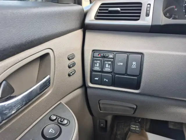 2015 Honda Odyssey - Photo 12