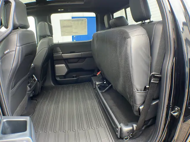 2026 Ford F-150 Lariat 501A - Photo 24