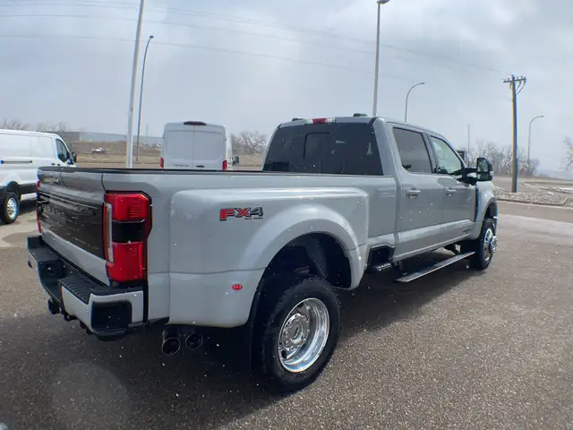 2026 Ford Super Duty F-450 Dually Platinum FX4 773A - Photo 5