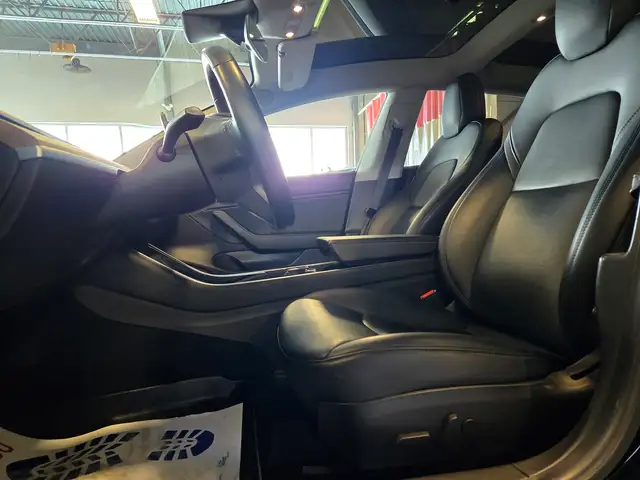 2019 Tesla Model 3 Full Self Driving Package Included! - Photo 10