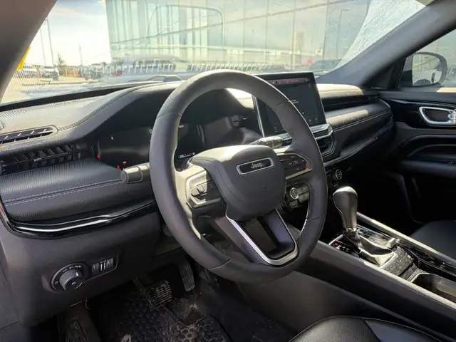 2024 Jeep Compass Altitude 4x4 • One Owner • Remote Start - Photo 13