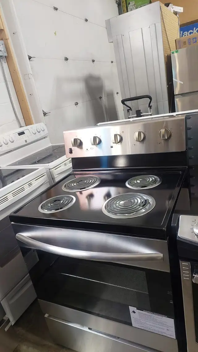 Stove - 30 Element 5.0 cu ft EECR34MES - CA Coil  Electric Range - Photo 4