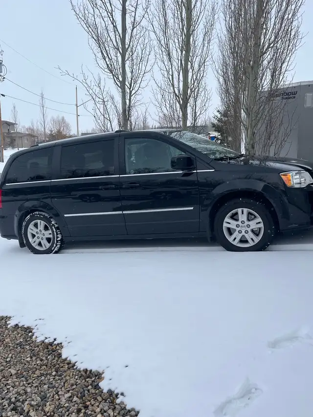 2017 Dodge Grand Caravan Crew