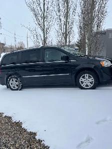 2017 Dodge Grand Caravan Crew