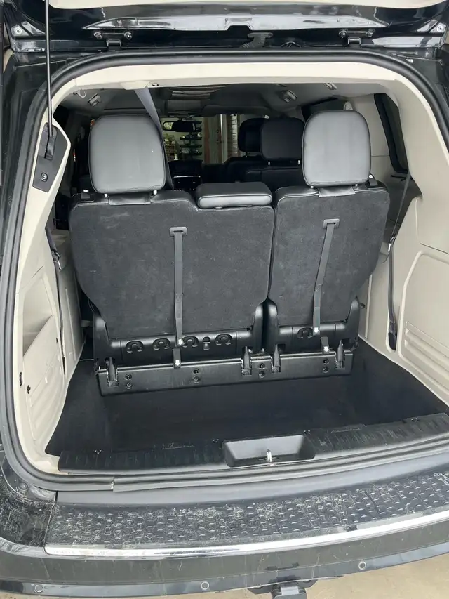 2017 Dodge Grand Caravan Crew - Photo 5