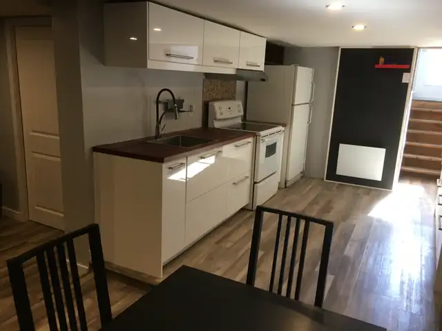 RUE PIERRE TÉTREAULT. SOUS-SOL. GRAND 4 ET DEMI. 1 CHAMBRE FÉMÉE - Photo 9