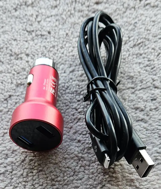 BRAND NEW DUAL USB CAR CHARGER WITH LIGHTENING CABLE