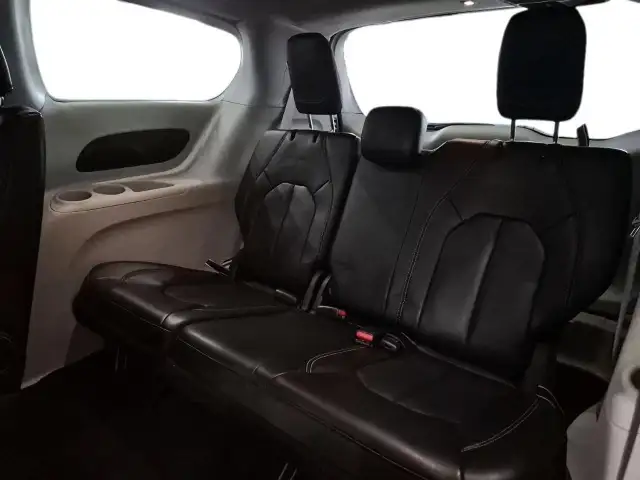 2023 Chrysler Pacifica Touring-L Touring-L | Leather | SAVE $... - Photo 12