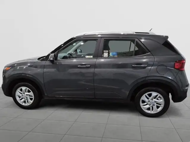 2025 Hyundai Venue Preferred Preferred | Heated Seats | Lane... - Photo 7