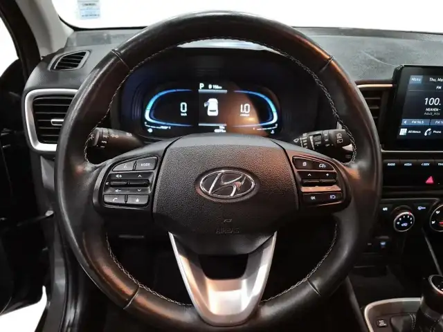 2025 Hyundai Venue Preferred Preferred | Heated Seats | Lane... - Photo 9