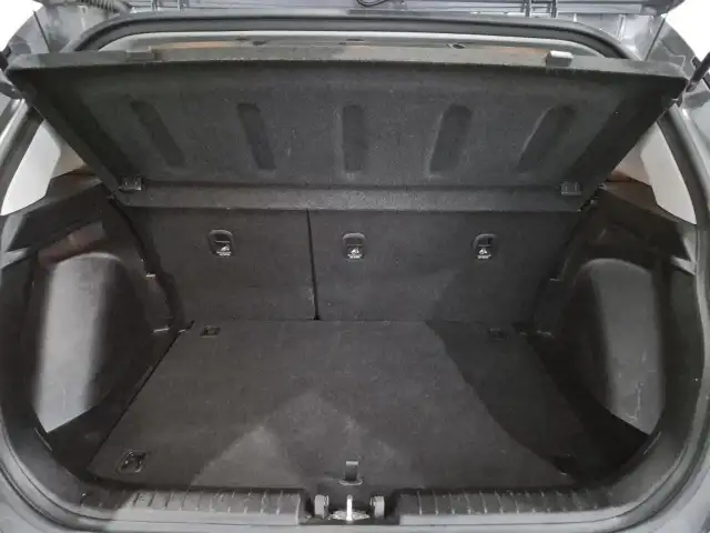 2025 Hyundai Venue Preferred Preferred | Heated Seats | Lane... - Photo 13