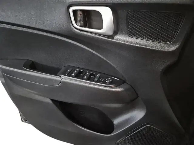 2025 Hyundai Venue Preferred Preferred | Heated Seats | Lane... - Photo 17