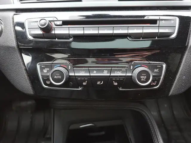 2017 BMW X1 xDrive28i xDrive28i | Leather | Pano sunroof - Photo 13