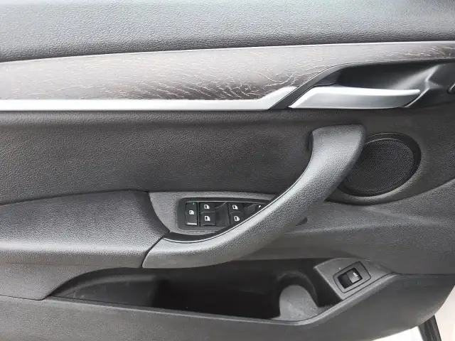 2017 BMW X1 xDrive28i xDrive28i | Leather | Pano sunroof - Photo 15