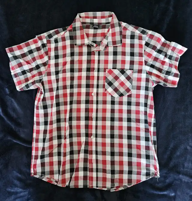 NEW MEN'S SHORT SLEEVE SHIRT (LARGE - 2 QTY) - Photo 2